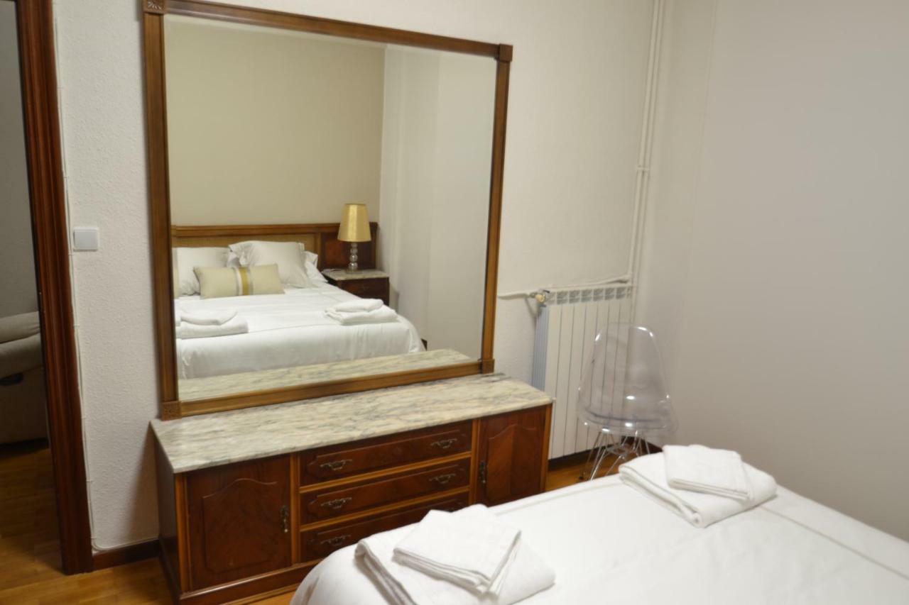 Jv40 Turismo Appartement Logroño Buitenkant foto
