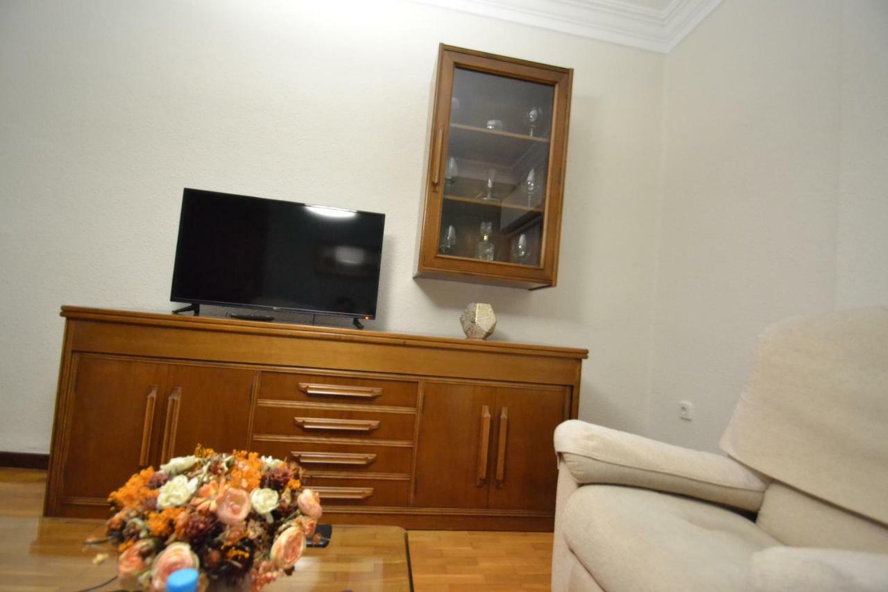 Jv40 Turismo Appartement Logroño Buitenkant foto