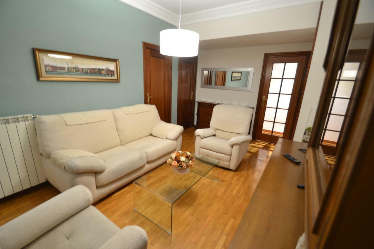 Jv40 Turismo Appartement Logroño Buitenkant foto