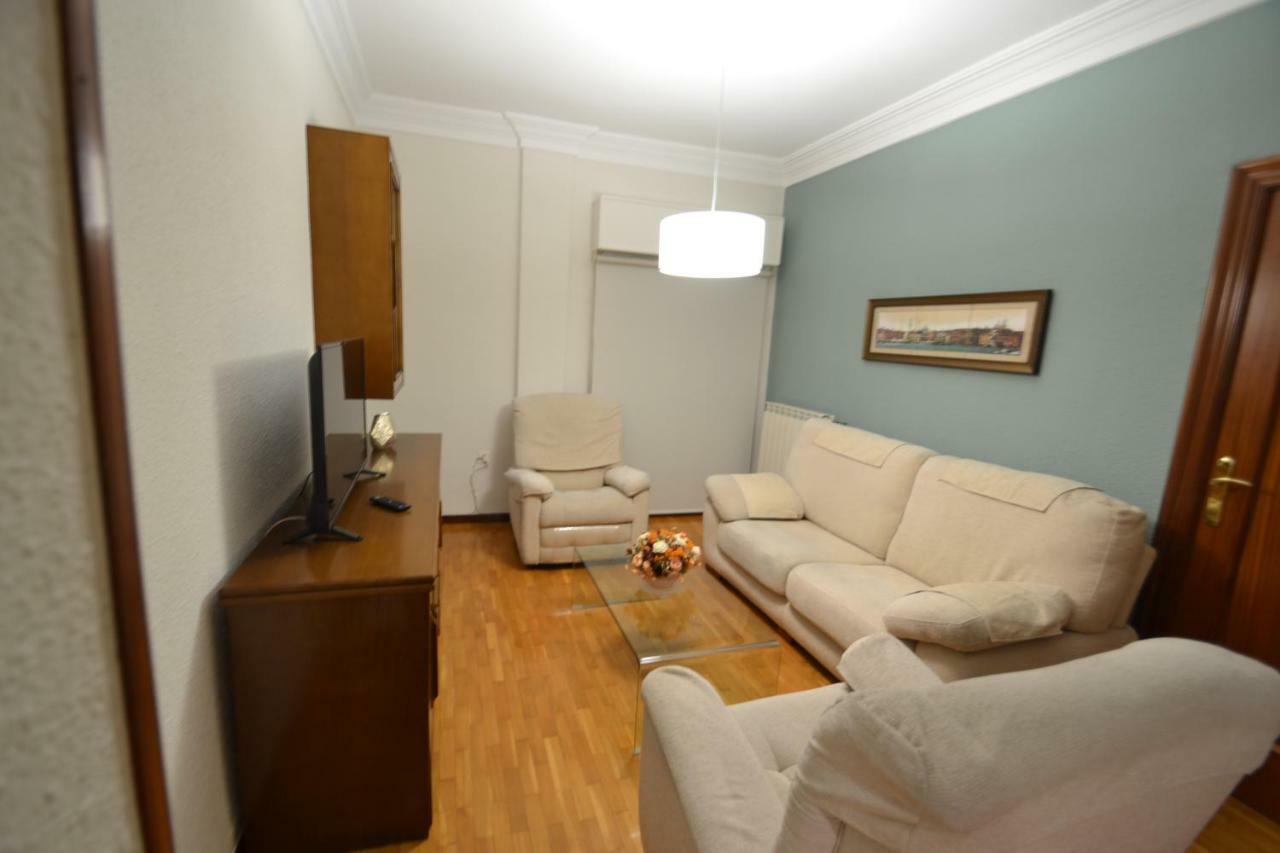Jv40 Turismo Appartement Logroño Buitenkant foto